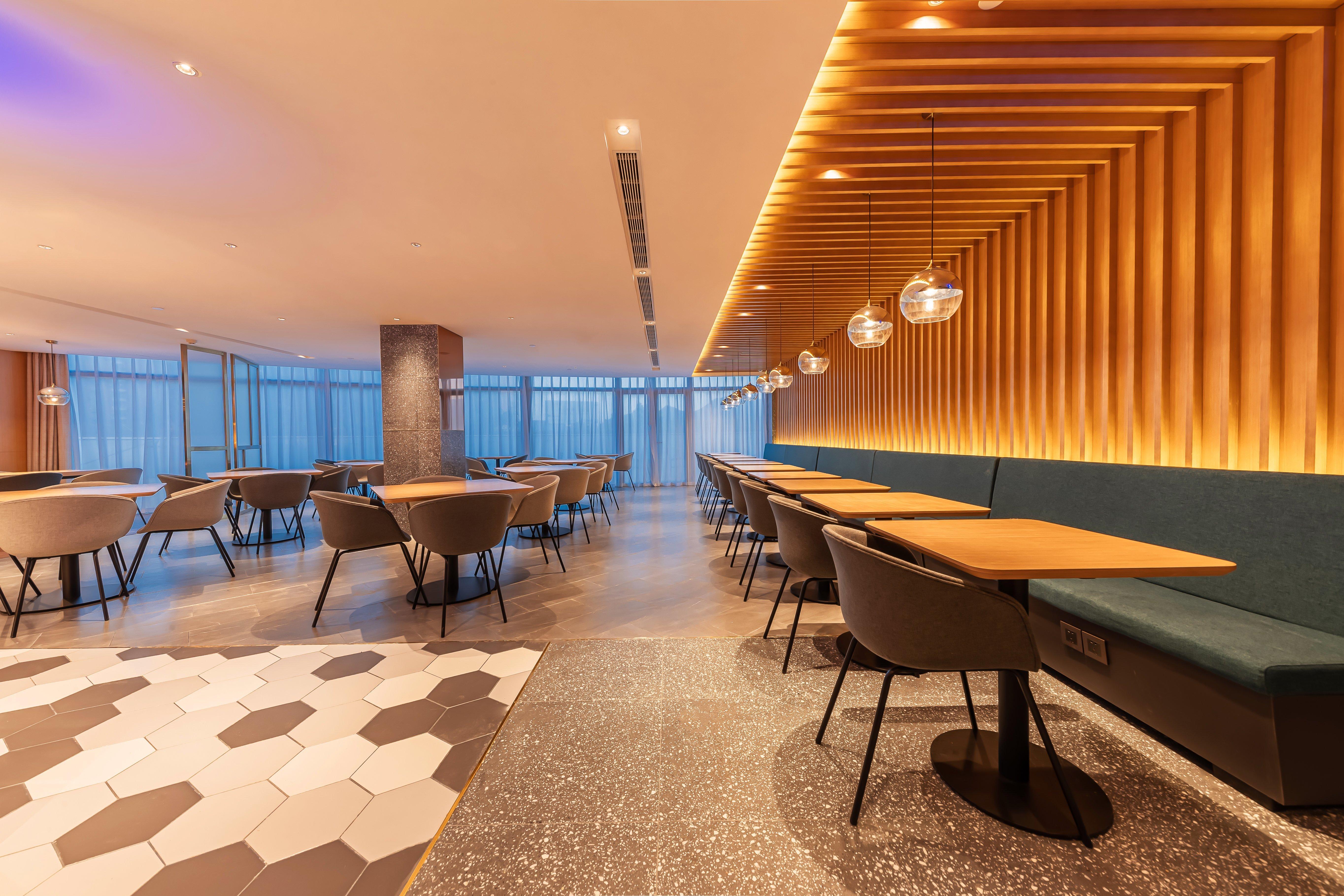 Holiday Inn Express Yichang Riverside By Ihg Exterior foto